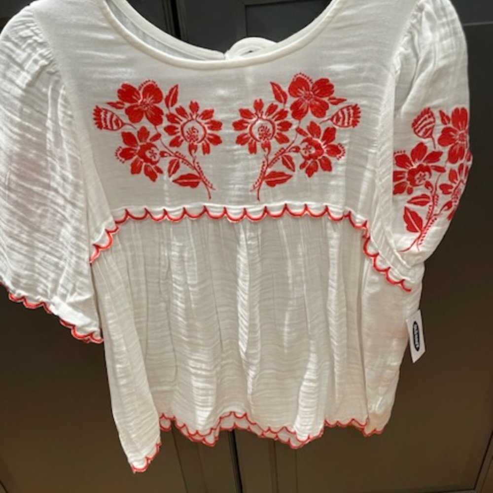Brand new with tags jersey style short sleeve shirt from Old Navy in a large